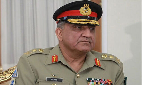 पाकिस्तान की पार्टी ने ही खोली सेना की पोल, कहा- सेनाध्यक्ष देश के संविधान को नहीं मानते