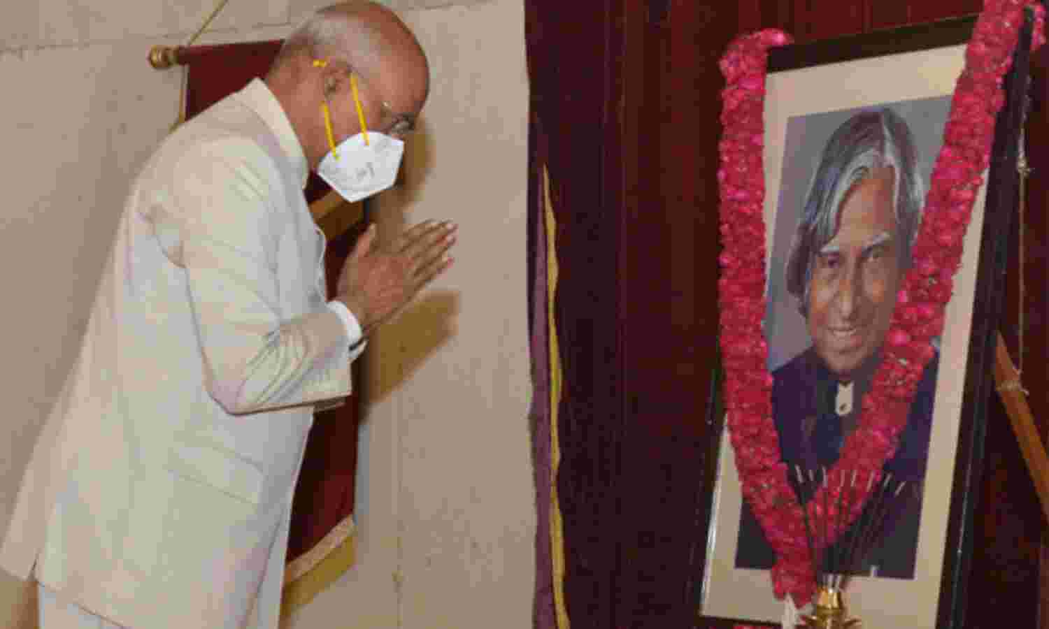 राष्ट्रपति-उपराष्ट्रपति ने डॉ एपीजे अब्दुल कलाम को 89वीं जयंती पर किया नमन