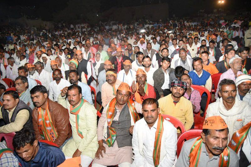 मतदान केंद्र सम्मेमलन आज से मतदान केंद्र सम्मेमलन आज से