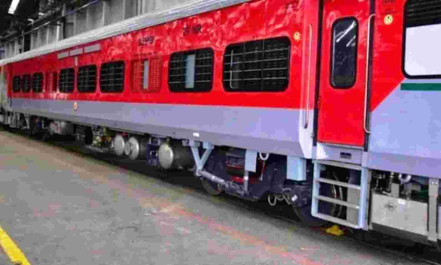 पलवल से आगरा के बीच धीमी गति से दौड़ेगी शताब्दी एक्सप्रेस