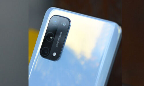 रियलमी ला रहा है नई सीरीज के स्मार्टफोन, जानें नाम और स्पेसिफिकेशन