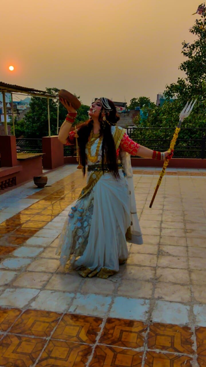 दुर्गा रूप में दिया प्रकृति बचाने का संदेश दुर्गा रूप में दिया प्रकृति बचाने का संदेश