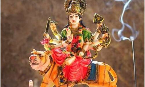 नवरात्र आज से, मास्क लगाने वालों को ही मिलेगा मंदिरों में प्रवेश