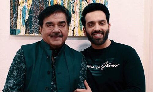 शत्रुघ्न सिन्हा के बेटे और कांग्रेस उम्मीदवार लव सिन्हा हैं करोड़पति