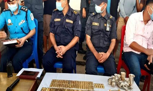 बिहार के रक्सौट सीट से बीजेपी उम्मीदवार के भाई के घर नेपाल पुलिस का छापा, सोना बरामद