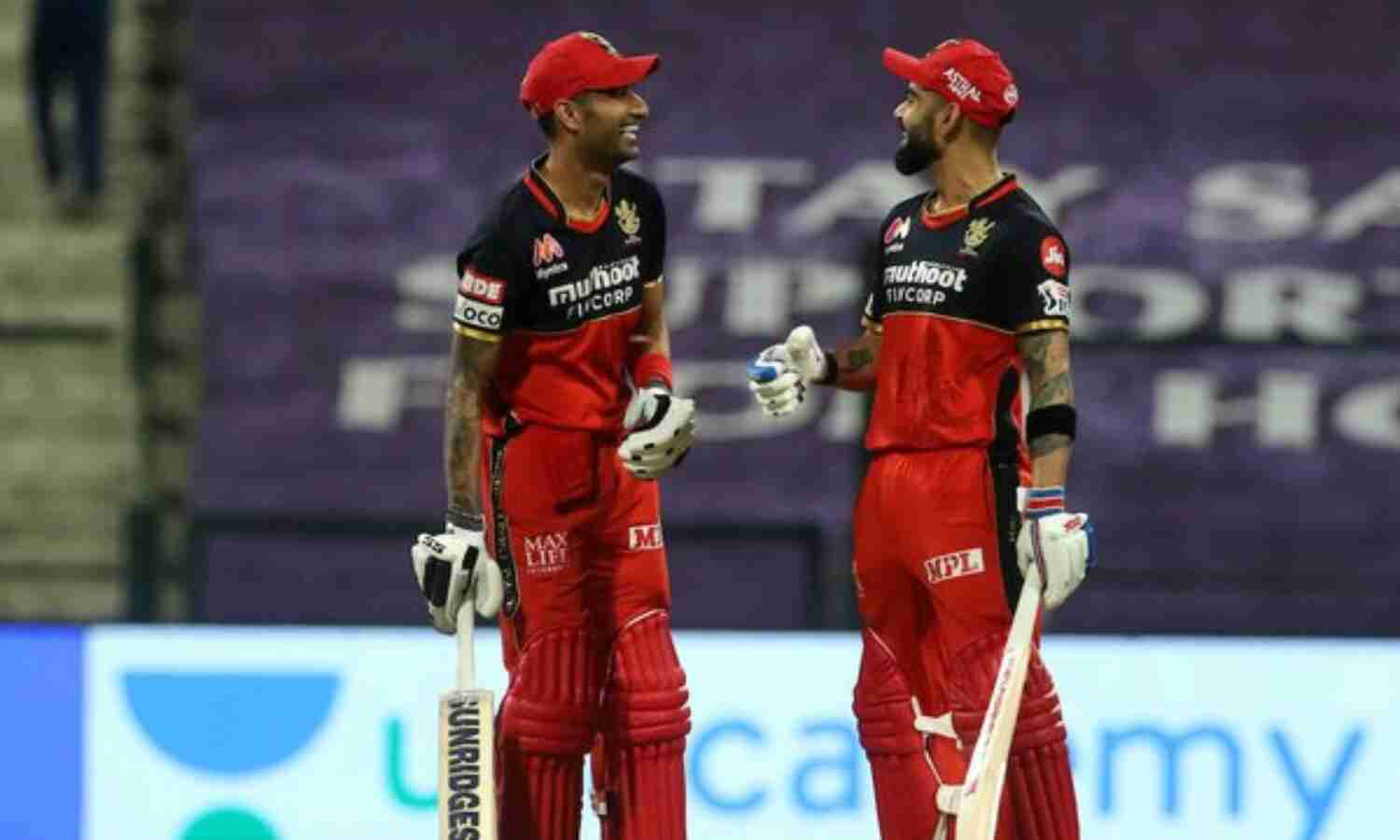 रॉयल चैलेंजर्स बैंगलोर ने कोलकाता नाइट राइडर्स को 8 विकटों से हराया