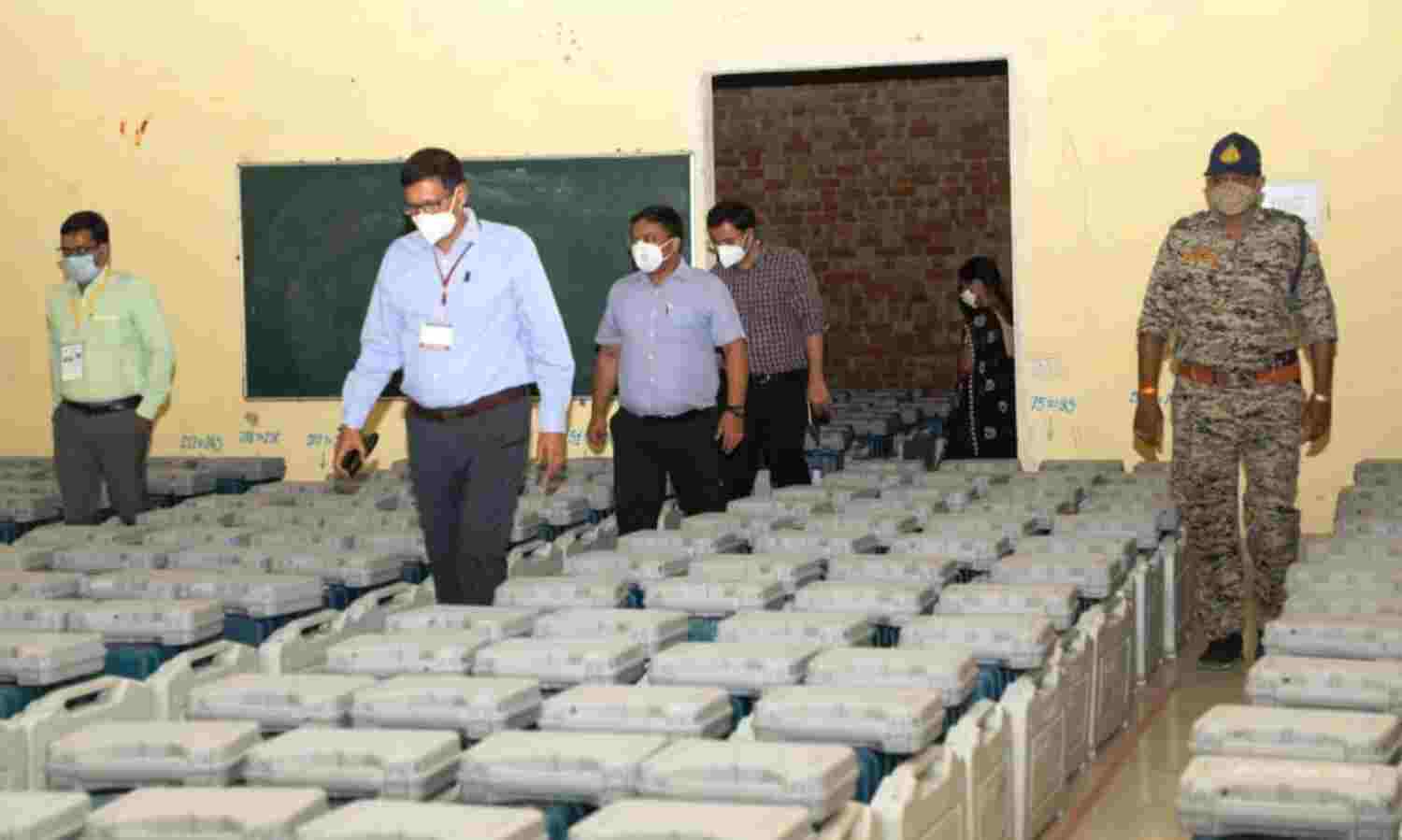 दलों को सुबह छह बजे तक मिलेगा प्रवेश, अलग-अलग कक्षों में होगी मतगणना