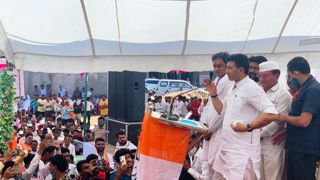 फिर तार-तार हुई शब्दों की मर्यादा?,मुख्यमंत्री को बताया कमलनाथ के पैरों की धूल