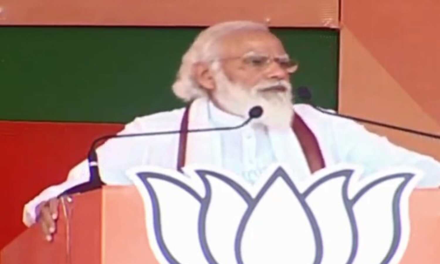 सरकारी नौकरी तो छोड़िए, इनके आने के बाद प्राइवेट कंपनियां भी भाग जाएंगी : पीएम मोदी