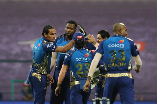 मुंबई इंडियंस ने बैंगलोर को पांच विकेट से हराया