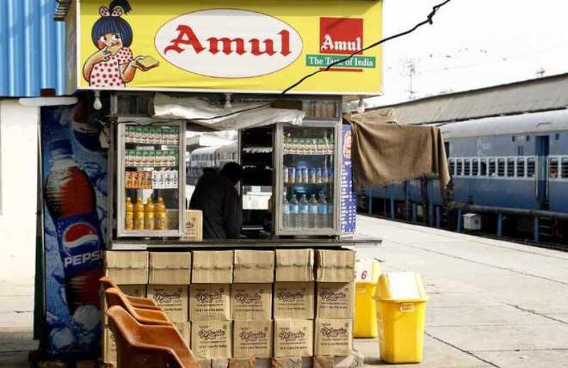 रेलवे ने कहा था बिल नहीं तो खाना फ्री, स्टॉल संचालक नहीं देते बिल रेलवे ने कहा था बिल नहीं तो खाना फ्री, स्टॉल संचालक नहीं देते बिल