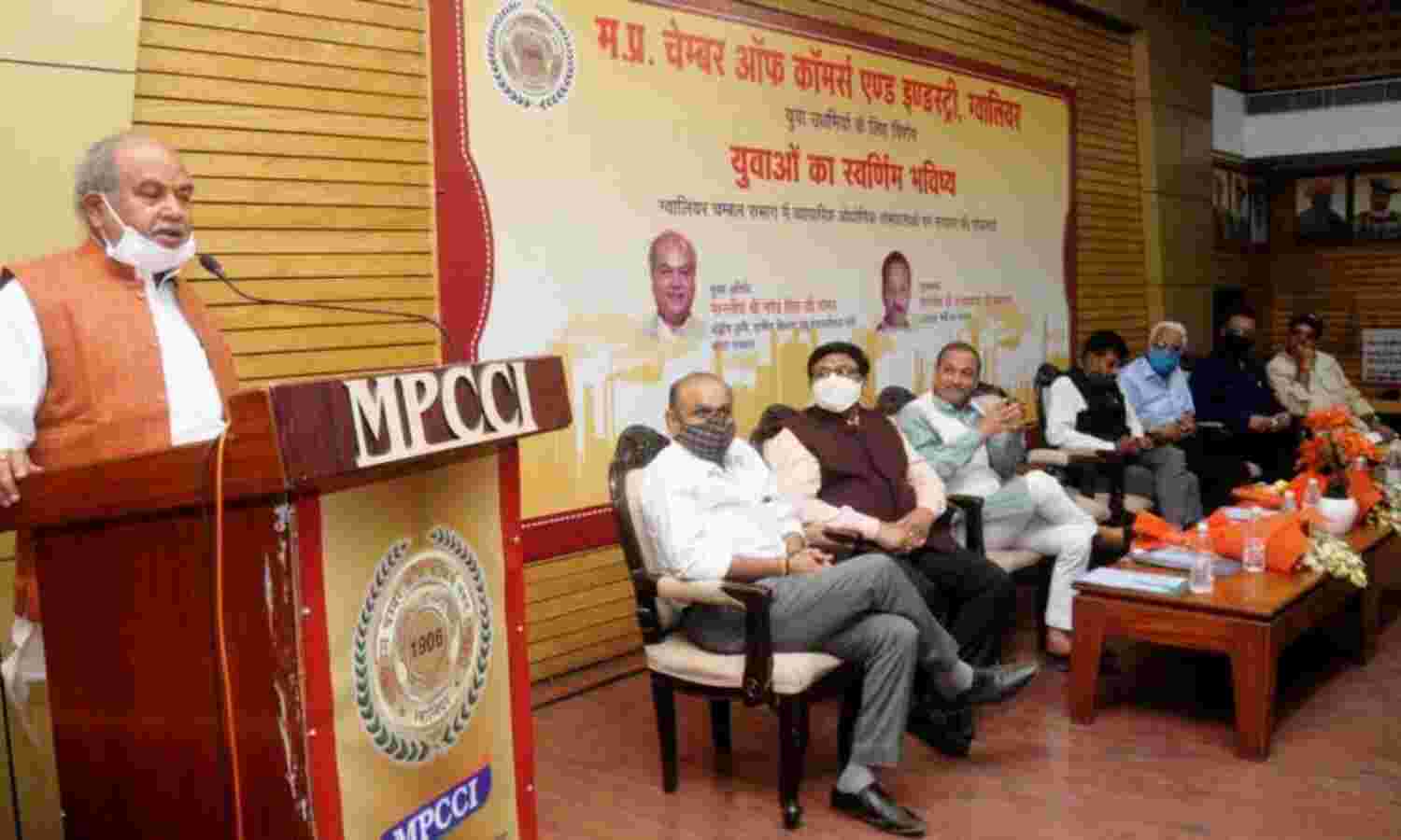 पलायन भूख से हो तो अभिशाप है, उन्नति के लिए हो तो शुभ संकेत है: नरेन्द्र सिंह    -