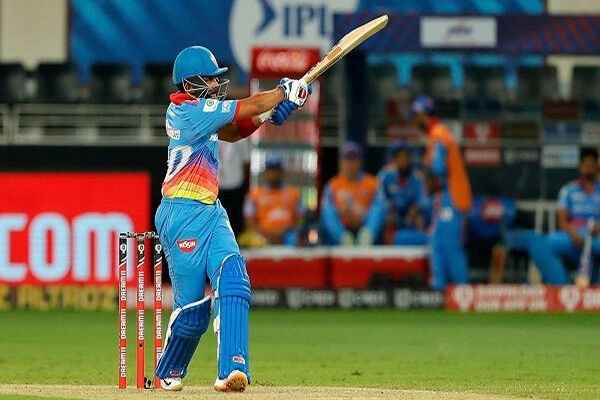 पृथ्वी शॉ को संजय मांजरेकर ने दी सलाह, इस खिलाड़ी से सीखो पुल शॉट मारना