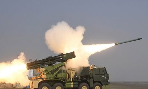 डीआरडीओ ने पिनाका रॉकेट सिस्टम के नए वर्जन का किया परीक्षण