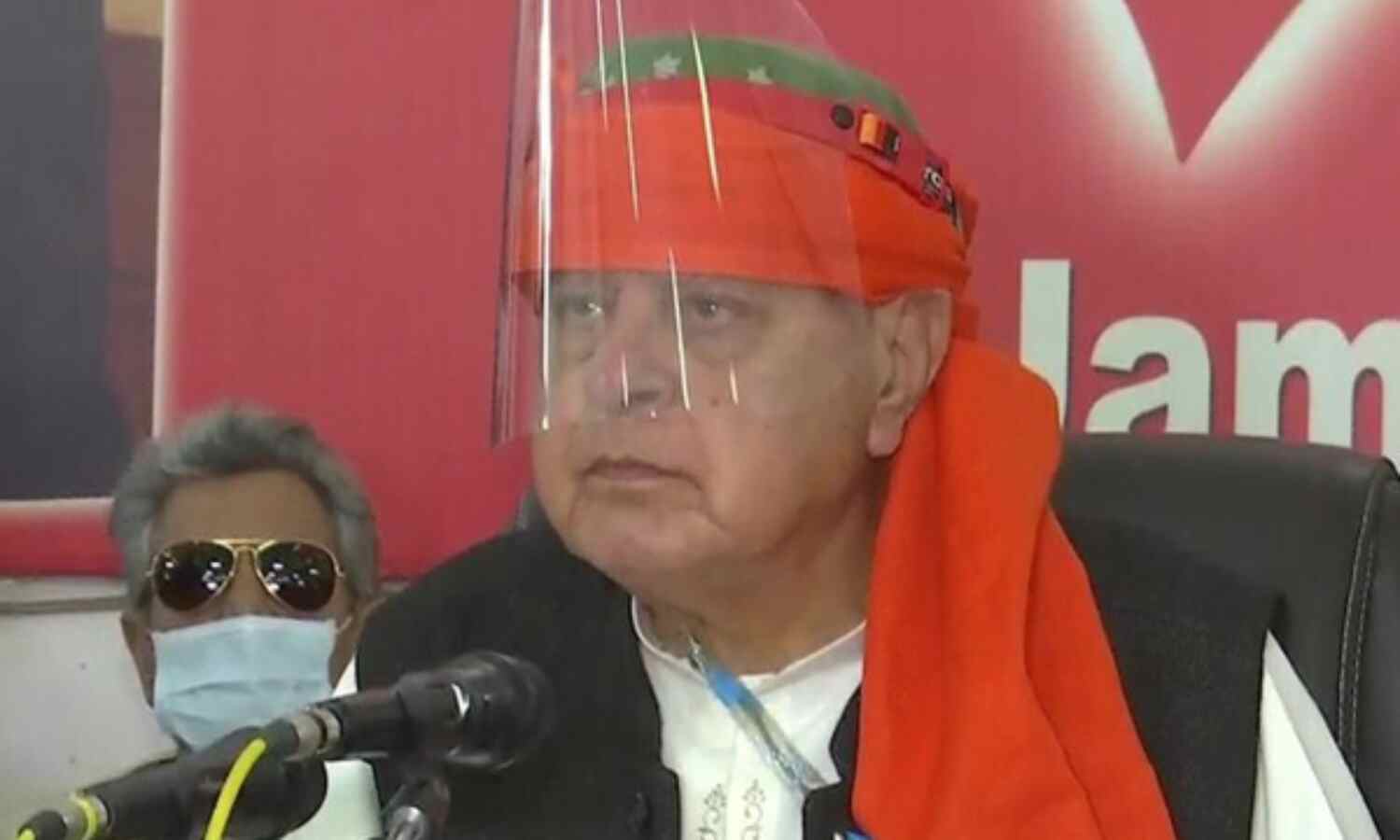 हमारा देश महात्मा गांधी का भारत, बीजेपी का नहीं : फारूक अब्दुल्ला