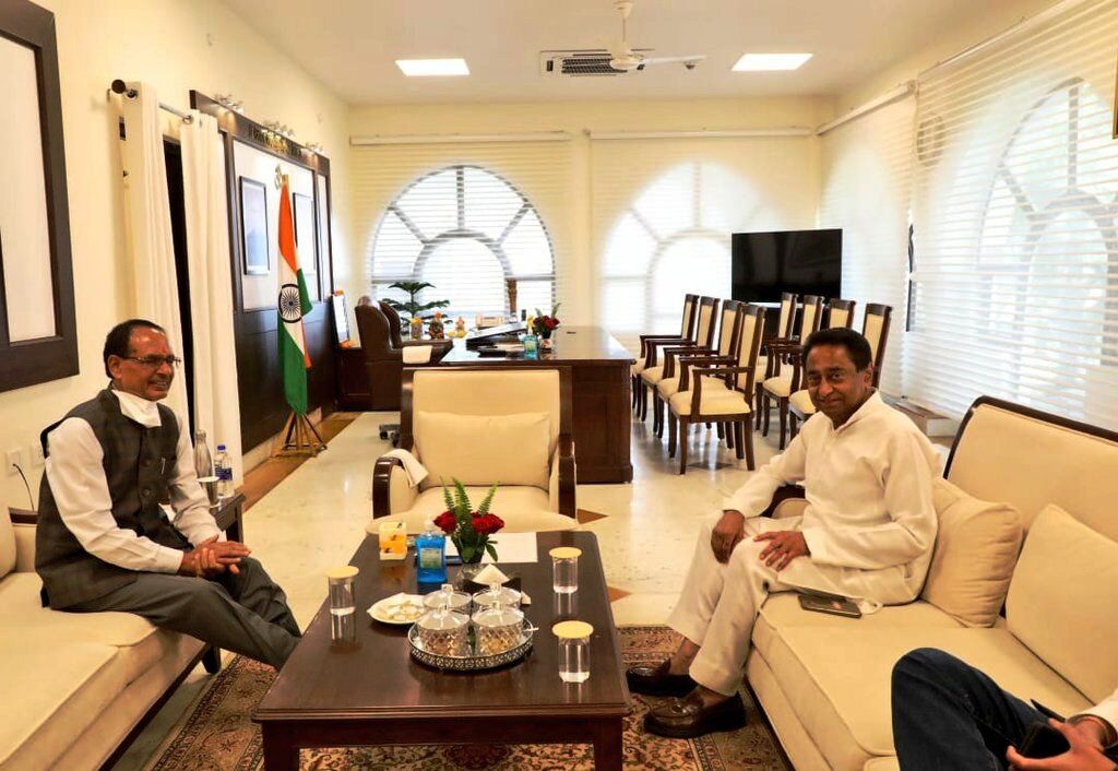 कमलनाथ ने की मख्यमंत्री शिवराज सिंह से मुलाकात, दी बधाई