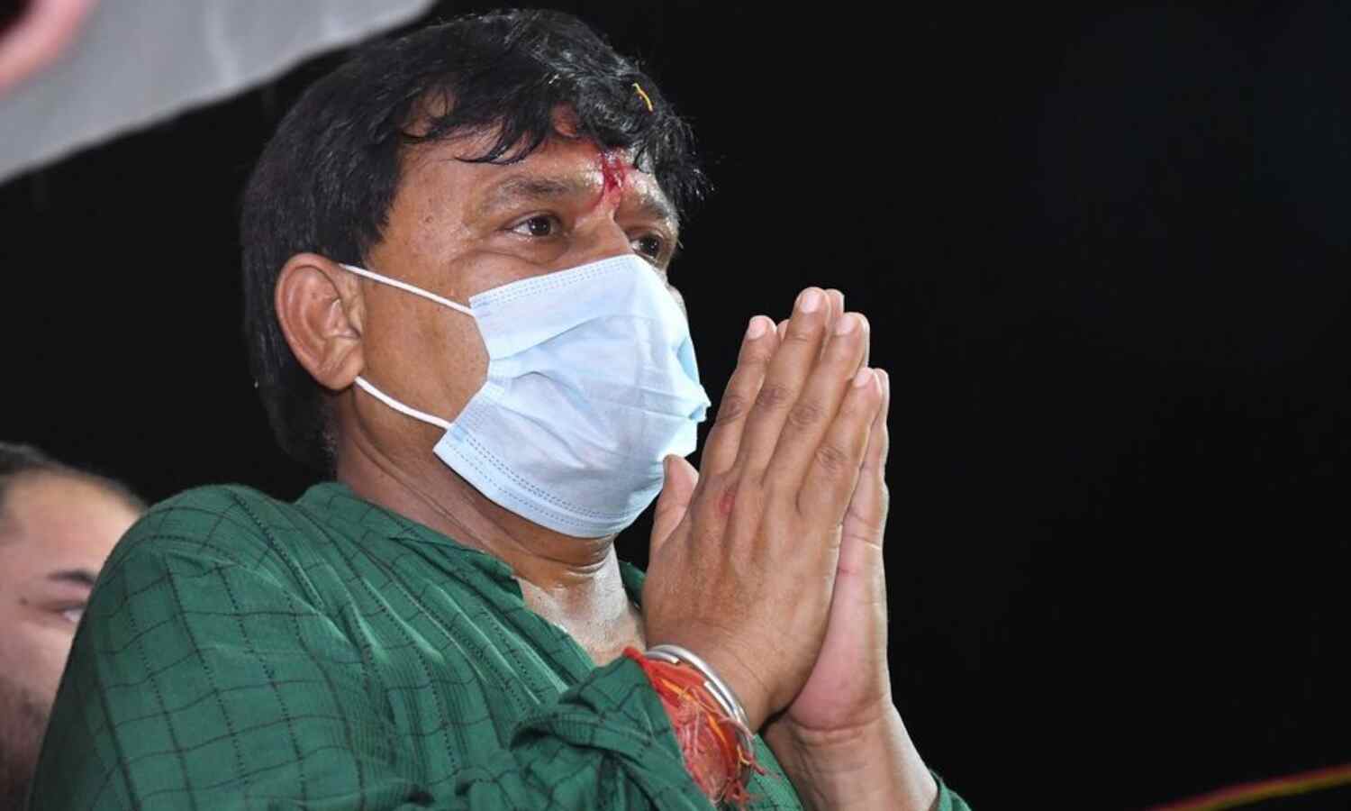 प्रद्युम्न-सतीश का जोरदार स्वागत, हारे प्रत्याशी सदमे में