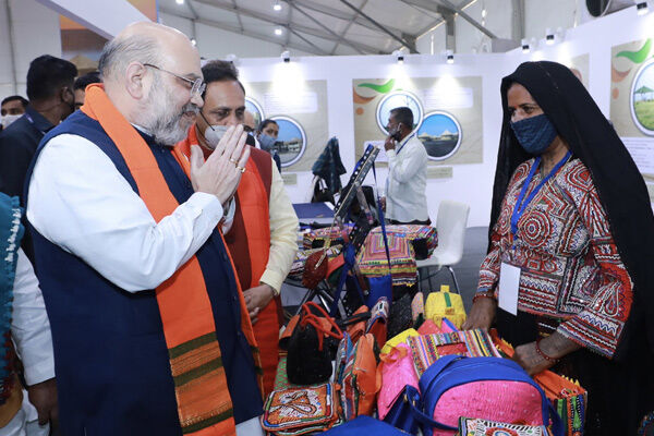 गृह मंत्री अमित शाह बोले - पीएम मोदी की दूरदर्शिता से फिर खड़ा हुआ कच्छ और भुज