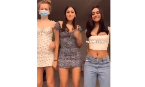 काजोल की बेटी न्यासा देवगन ने बेस्टफ्रेंड संग एक डांस वीडियो हुआ वायरल