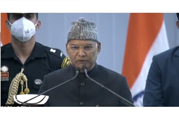 लोकतंत्र के सिद्धांतों के प्रति सदैव निष्‍ठावान रहें : राष्ट्रपति कोविंद
