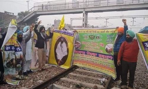 कथित किसान बोला - इंदिरा ठोक दी… मोदी की छाती में, खालिस्तानियों के शक्ति प्रदर्शन का रूप लेता आंदोलन, देखें वीडियो