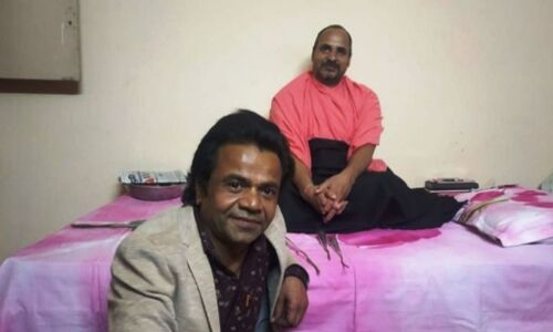 ग्वालियर आये फिल्म अभिनेता राजपाल यादव, रामद्वारा में किये दर्शन