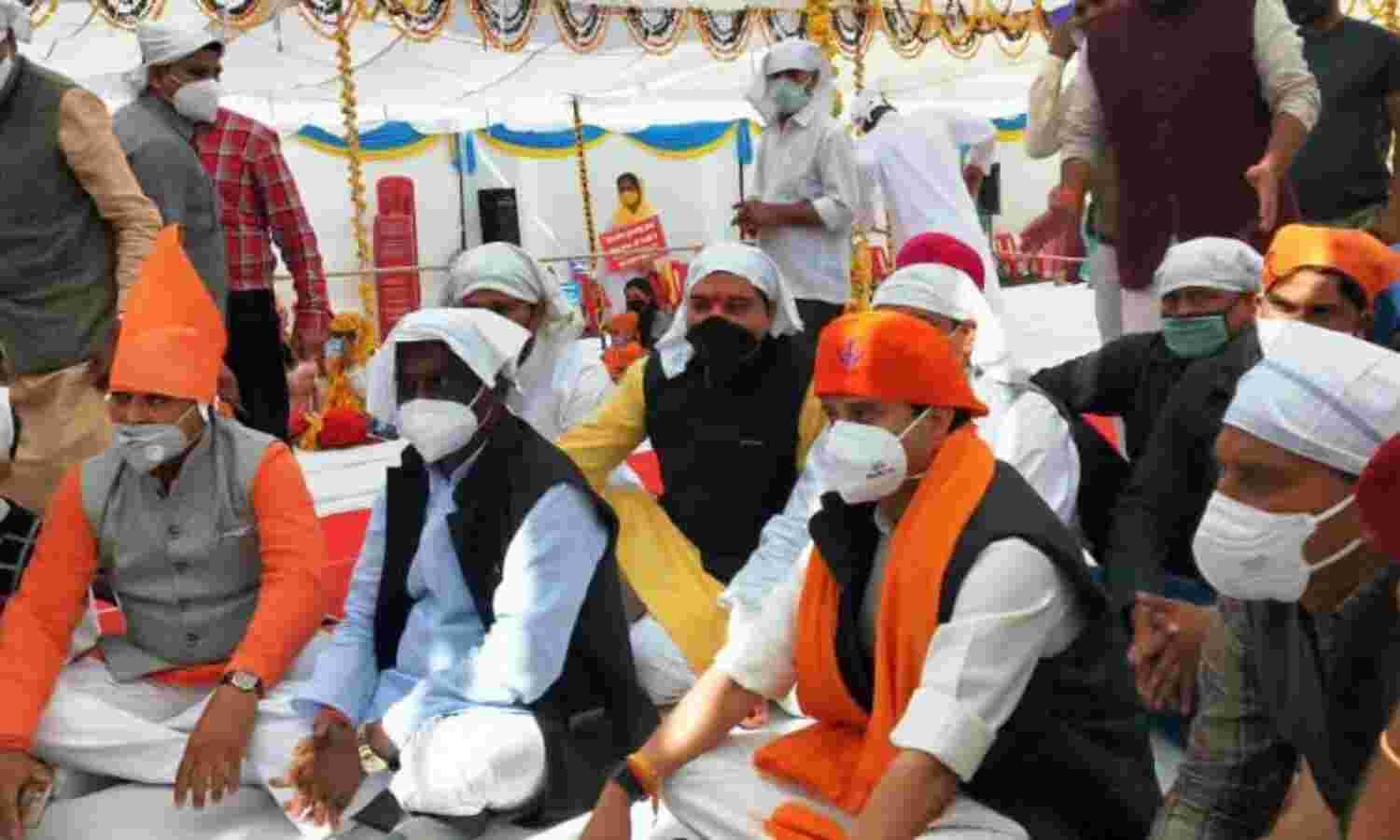 सिंधिया पहुंचे भोपाल,गुरुद्वारे में माथा टेका, मुख्यमंत्री से करेंगे मुलाकात