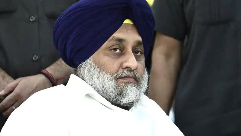 किसानों को राष्ट्रविरोधी और खालिस्तानी बोलने वाले मंत्री माफी मांगे : सुखबीर बादल