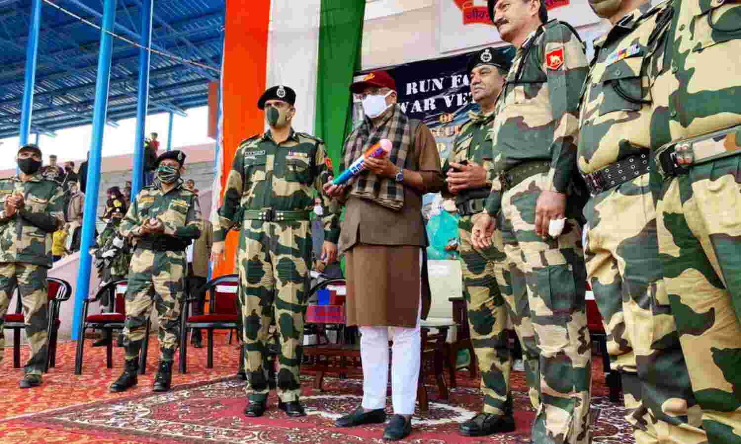 1971 के बाद अब तक शत्रु भारत की ओर नजर उठा कर नहीं देख सका - शेखावत