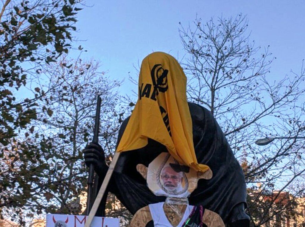 व्हाइट हॉउस ने महात्मा गांधी की प्रतिमा टूटने की घटना को बताया भयावह