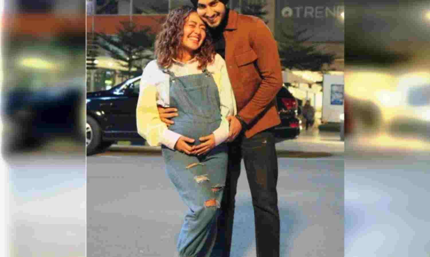 सिंगर नेहा कक्क्ड़ बनने वाली है माँ,बेबी बंप शेयर कर किया हैरान