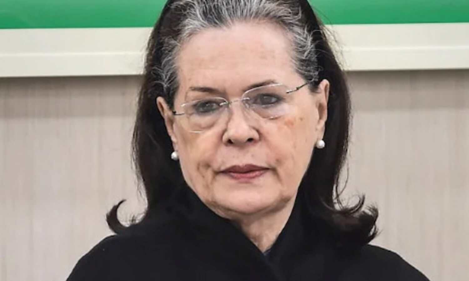 कांग्रेस में जारी गतिरोध शांत करने सोनिया गांधी ने बुलाई वरिष्ठ नेताओं की बैठक