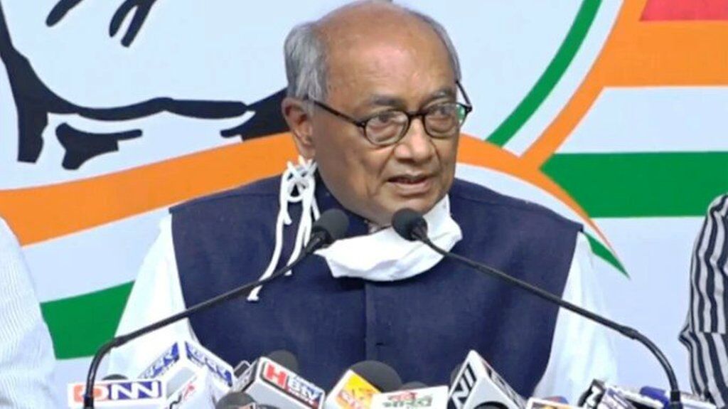 दिग्विजय सिंह ने सरकार पर गुजरात के सीएम को 5 करोड़ भेजने का  लगाया आरोप