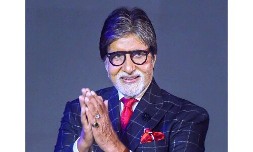 अमिताभ बच्चन ने ट्वीट कर बढ़ाया क्रिकेट टीम का हौंसला अमिताभ बच्चन ने ट्वीट कर बढ़ाया क्रिकेट टीम का हौंसला