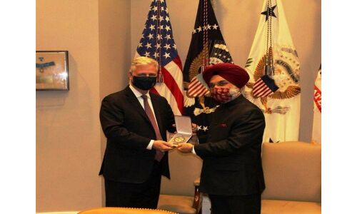 भारत को विश्व शक्ति बनाने के लिए प्रधानमंत्री मोदी को मिला अमेरिका का लीजन ऑफ मेरिट अवार्ड