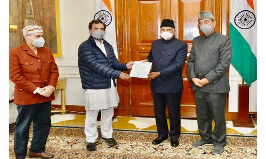 राहुल गांधी ने राष्ट्रपति से की मुलाकात, कहा- किसान कानून लेने होंगे वापस राहुल गांधी ने राष्ट्रपति से की मुलाकात, कहा- किसान कानून लेने होंगे वापस