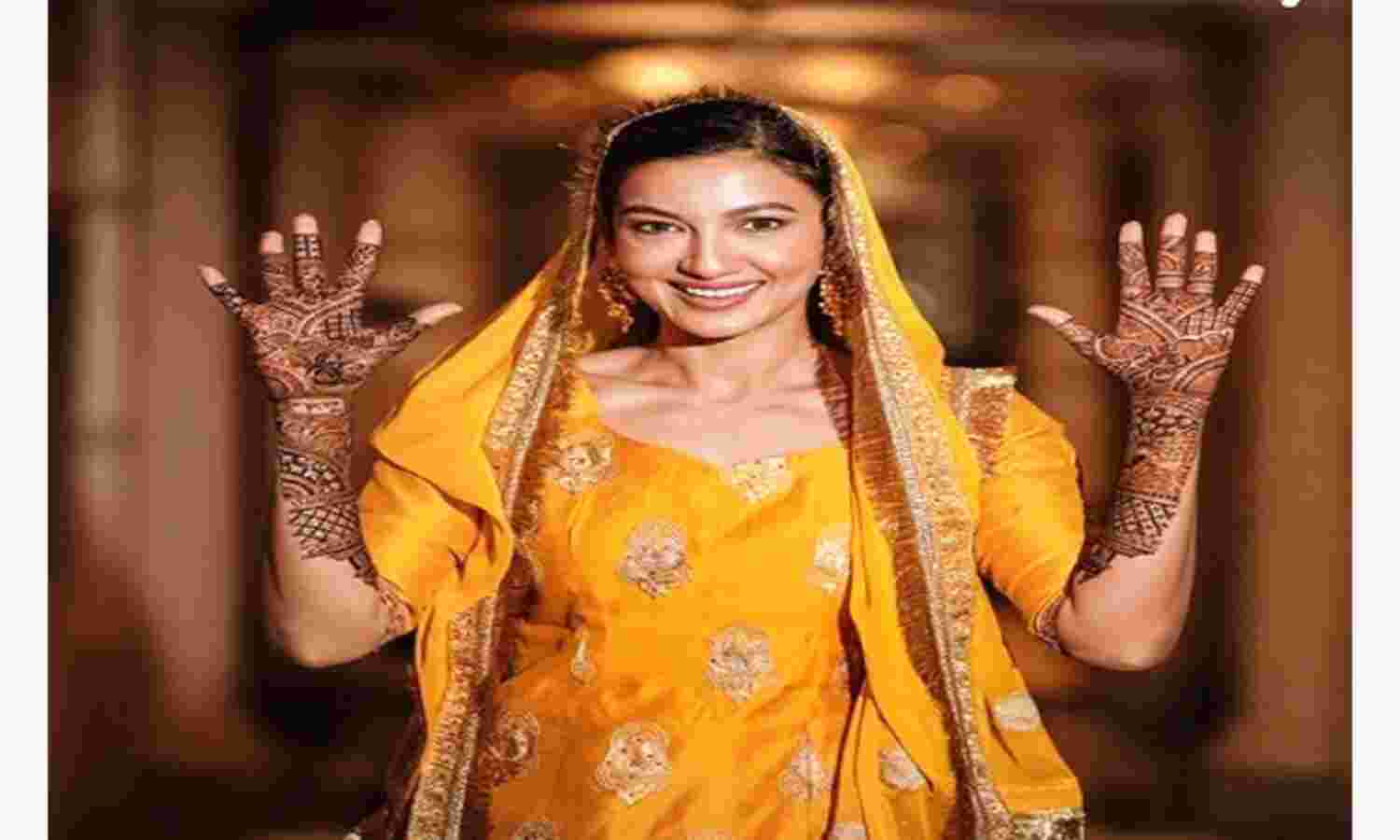 बिग बॉस फेम गौहर खान ने जैद के नाम की लगाई मेहंदी बिग बॉस फेम गौहर खान ने जैद के नाम की लगाई मेहंदी