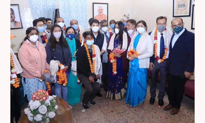 सिंधिया ने अस्पताल के निर्माण कार्य का किया निरिक्षण, कहा - ग्वालियर बनेगा हेल्थ हब सिंधिया ने अस्पताल के निर्माण कार्य का किया निरिक्षण, कहा - ग्वालियर बनेगा हेल्थ हब