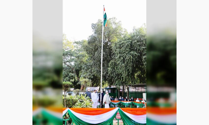कांग्रेस ने मनाया 136 वां स्थापना दिवस, एके एंटनी ने पार्टी दफ्तर में फहराया झंडा