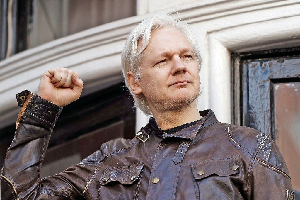 ब्रिटिश अदालत ने जूलियन असांजे को अमेरिका को सौंपने पर लगाईं रोक