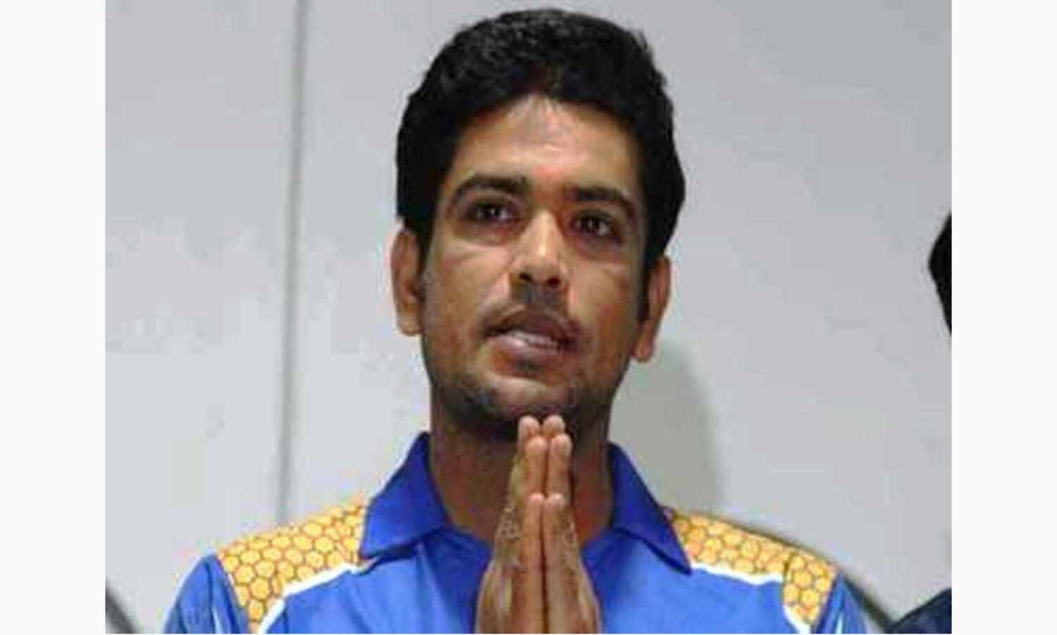 बंगाल में ममता सरकार को एक और झटका, खेल मंत्री लक्ष्मी रतन ने दिया इस्तीफा