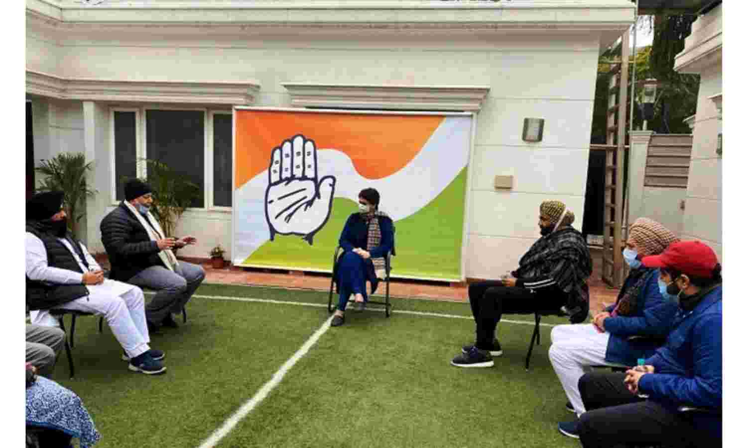 कृषि कानूनों के खिलाफ लड़ाई में पीछे नहीं हटेंगे : प्रियंका गांधी