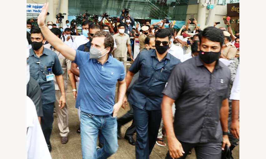 तमिलनाडु में कोरोना नियमों के साथ शुरू हुआ जल्लीकट्टू महोत्सव, राहुल गांधी हुए शामिल