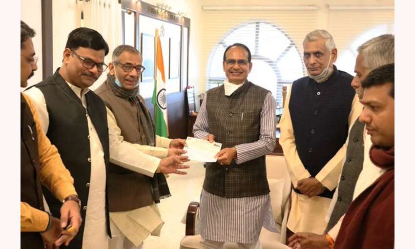 मुख्यमंत्री शिवराज सिंह ने राममंदिर निर्माण के लिए 1 लाख की राशि दान दी