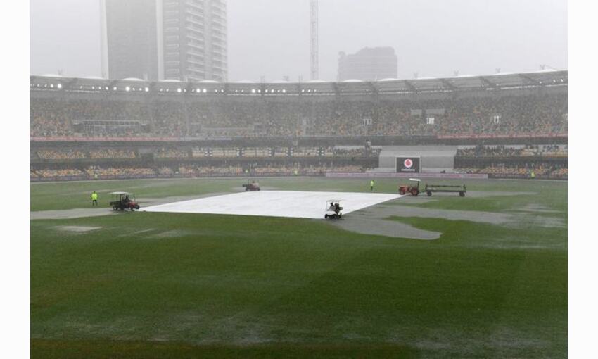 बारिश के बाद रुका दूसरे दिन का खेल, भारत ने 62 रन पर गंवाए 2 विकेट