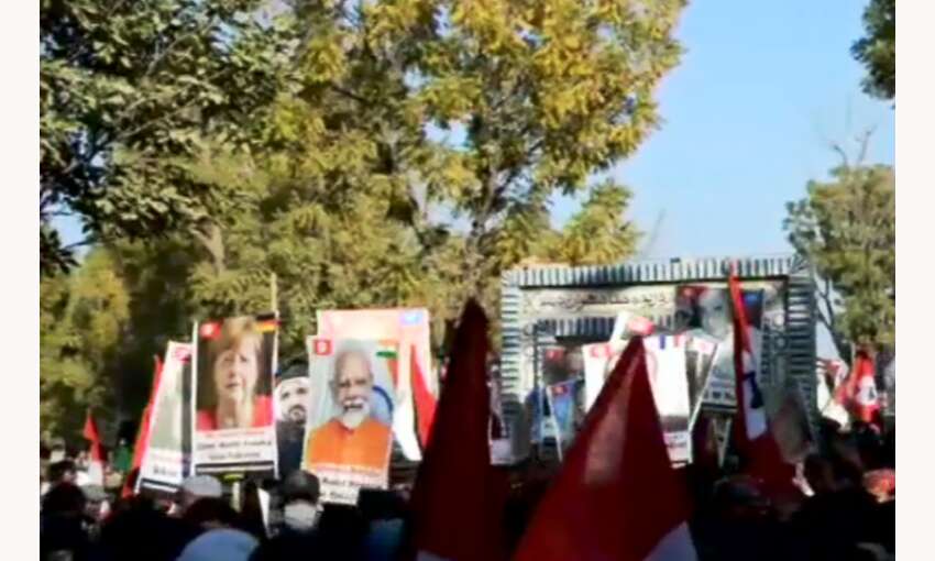 पाकिस्तान में नरेंद्र मोदी सहित 11 देशों के नेताओं के पोस्टर लहराए, आजाद सिंध की मांग