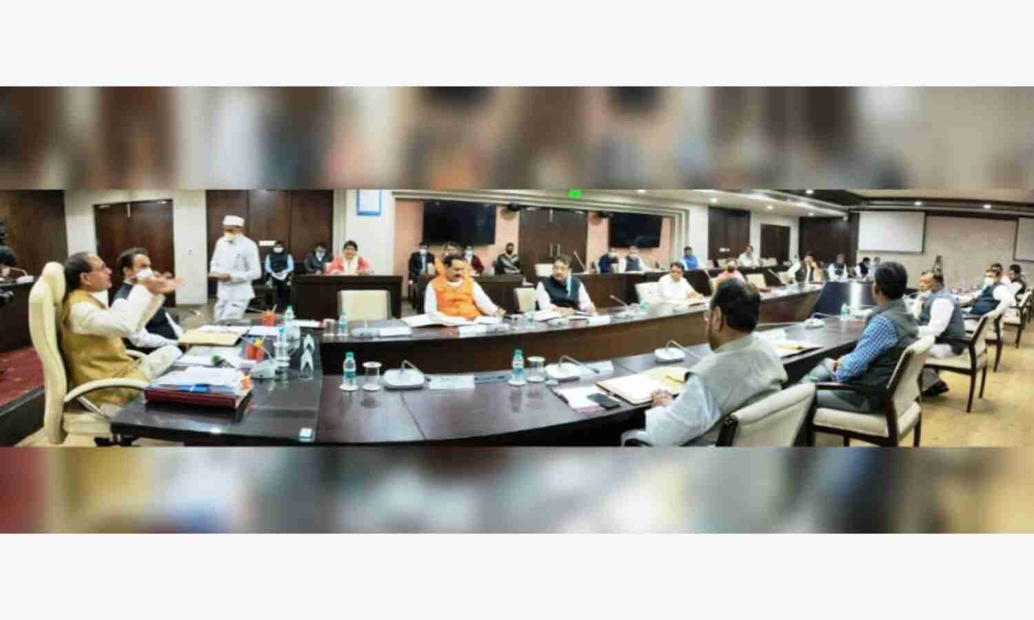 प्रदेश में शराब माफियाओं को पूरी तरह नेस्तनाबूद करना है : शिवराज सिंह