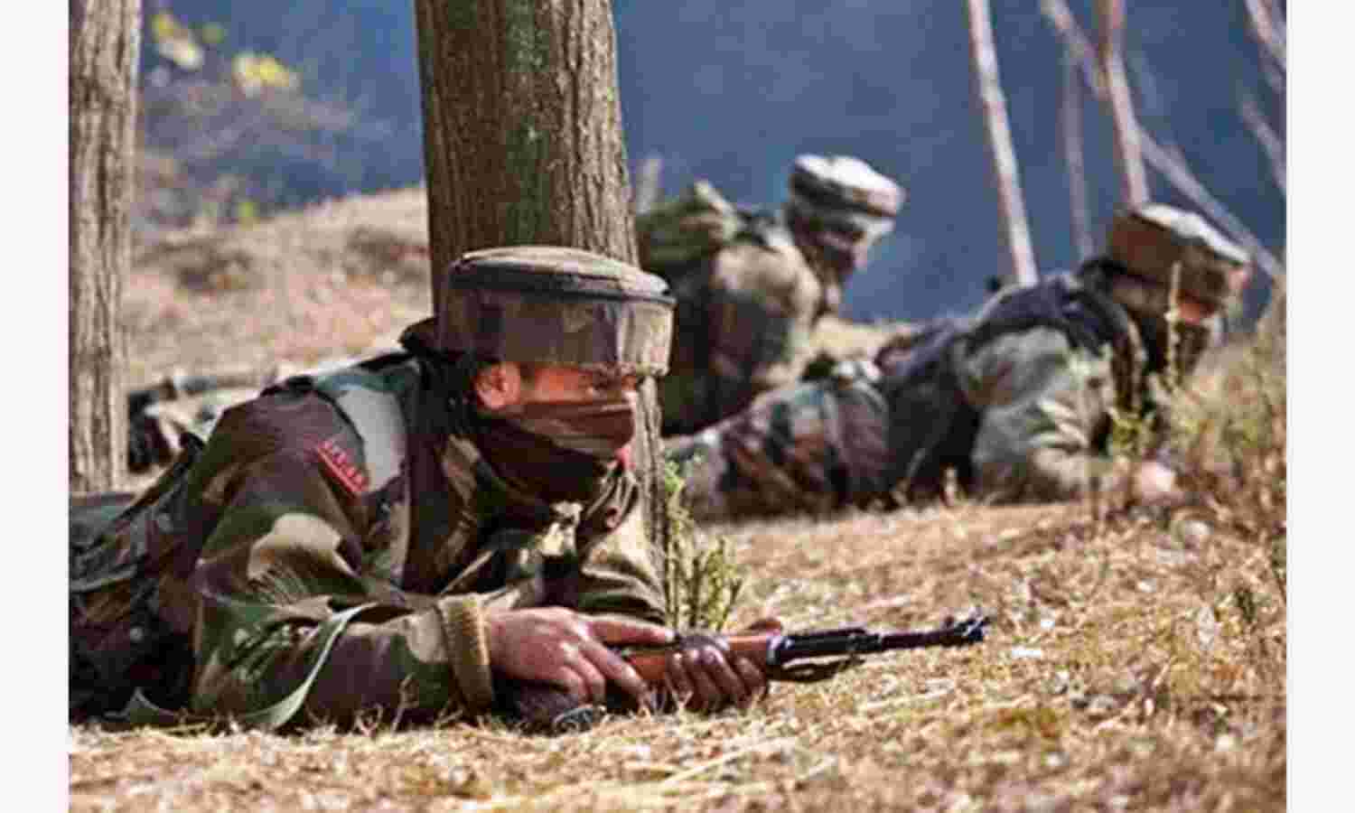 जम्मू में सेना ने नाकाम की घुसपैठ की कोशिश, तीन आतंकी मार गिराए