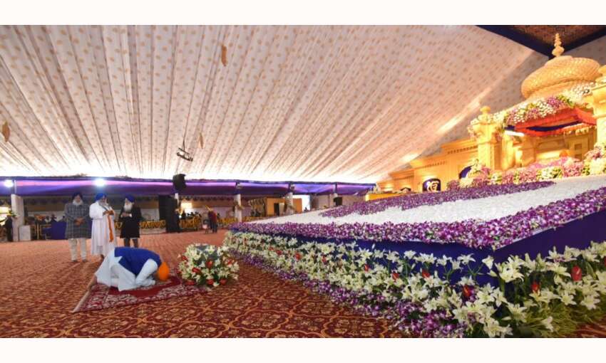 प्रधानमंत्री मोदी ने गुरु गोविन्द सिंह को किया नमन