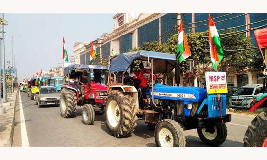 ट्रेक्टर रैली की पर पुलिस और किसानों के बीच नहीं बनी सहमति, किसान जिद पर अड़े ट्रेक्टर रैली की पर पुलिस और किसानों के बीच नहीं बनी सहमति, किसान जिद पर अड़े